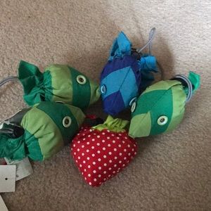 🎁 3/$15 - NWOT Storable, Reuseable Totes (5)